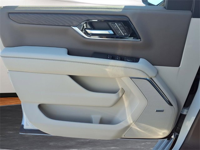 New 2026 GMC Yukon Denali w/ Denali Reserve Package image 15