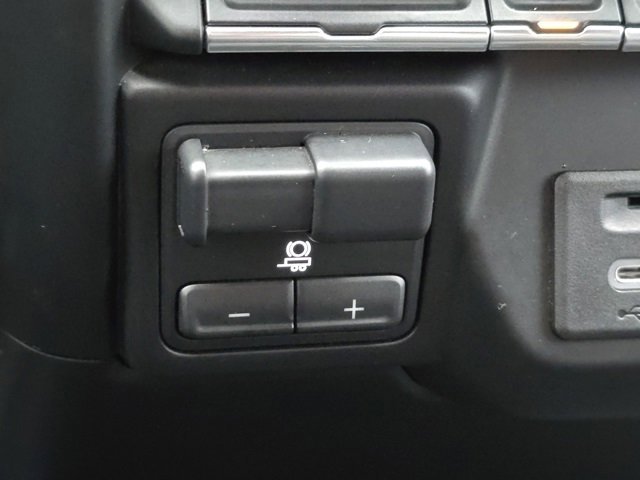 Used 2020 Chevrolet Silverado 1500 LT w/ All-Star Edition image 10