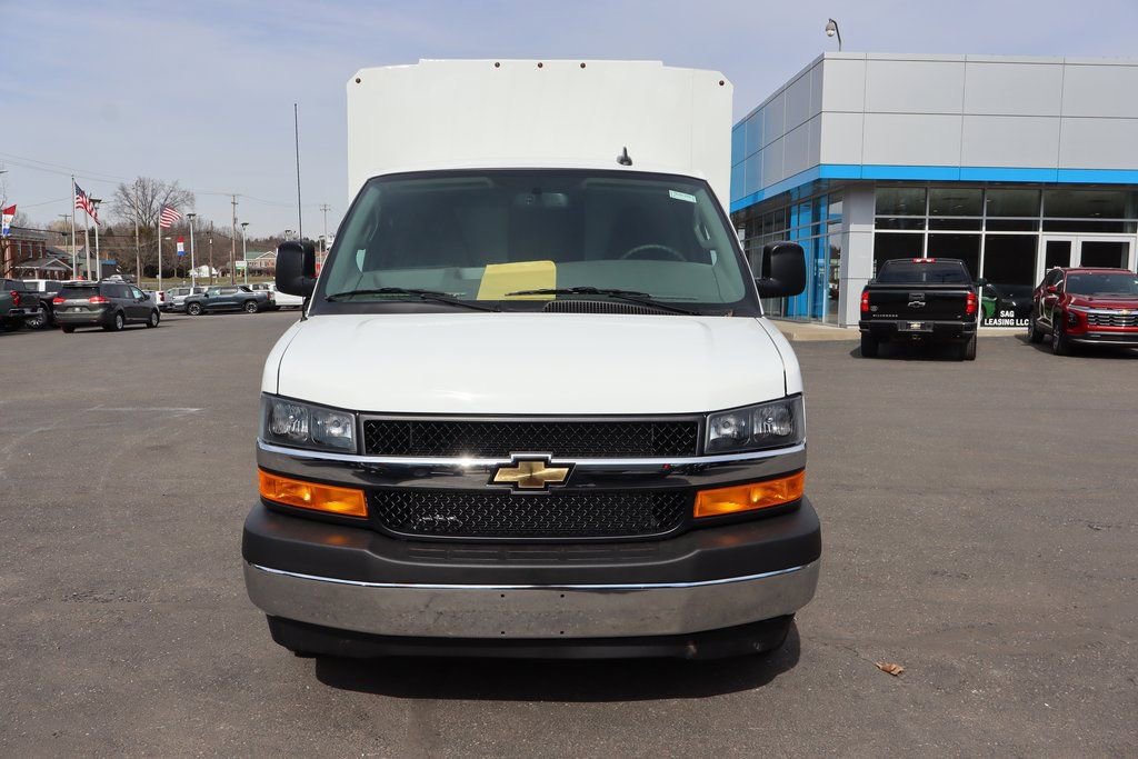 New 2026 Chevrolet Express 3500 w/ Power Convenience Package image 25