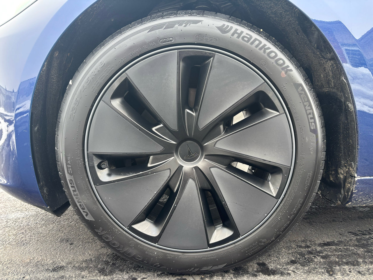 Used 2024 Tesla Model 3 image 30