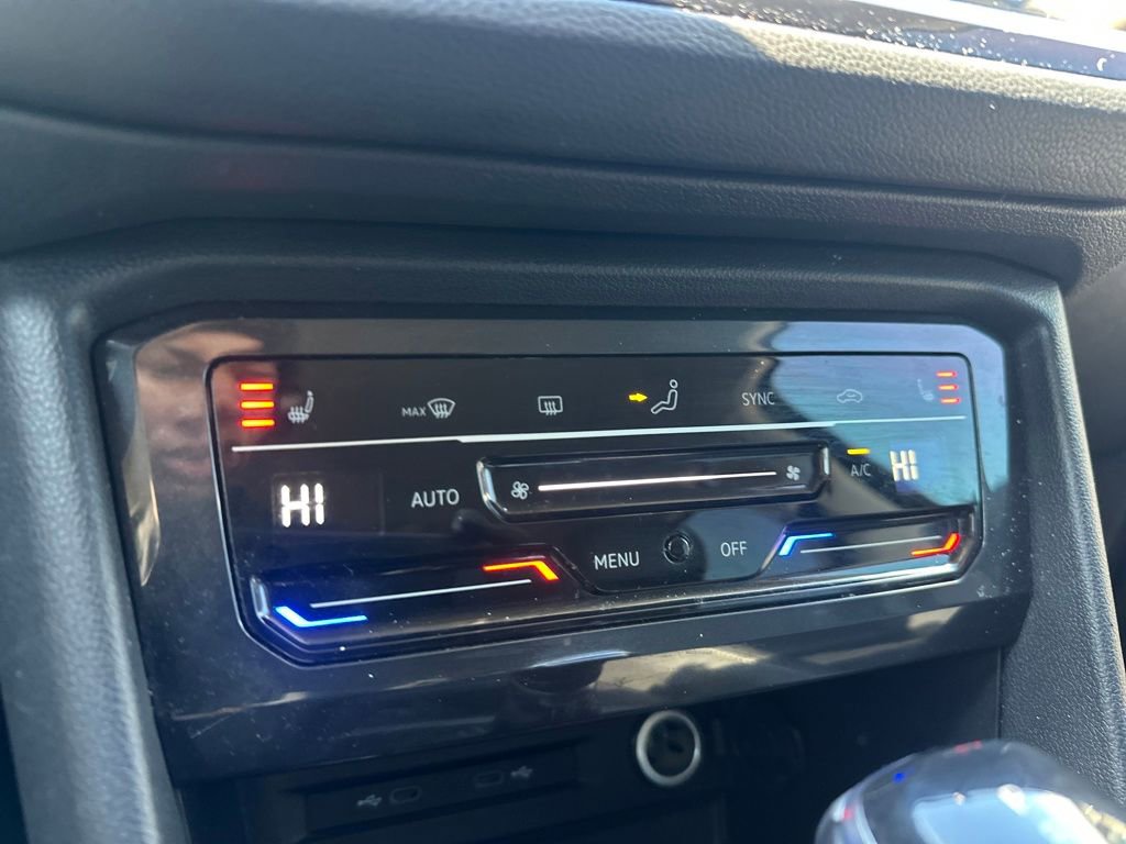 Used 2023 Volkswagen Tiguan SE image 45