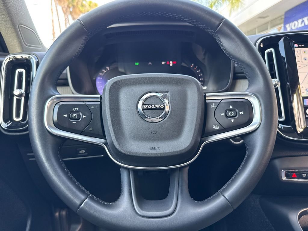 Certified 2023 Volvo XC40 B5 Ultimate AWD/4WD image 23