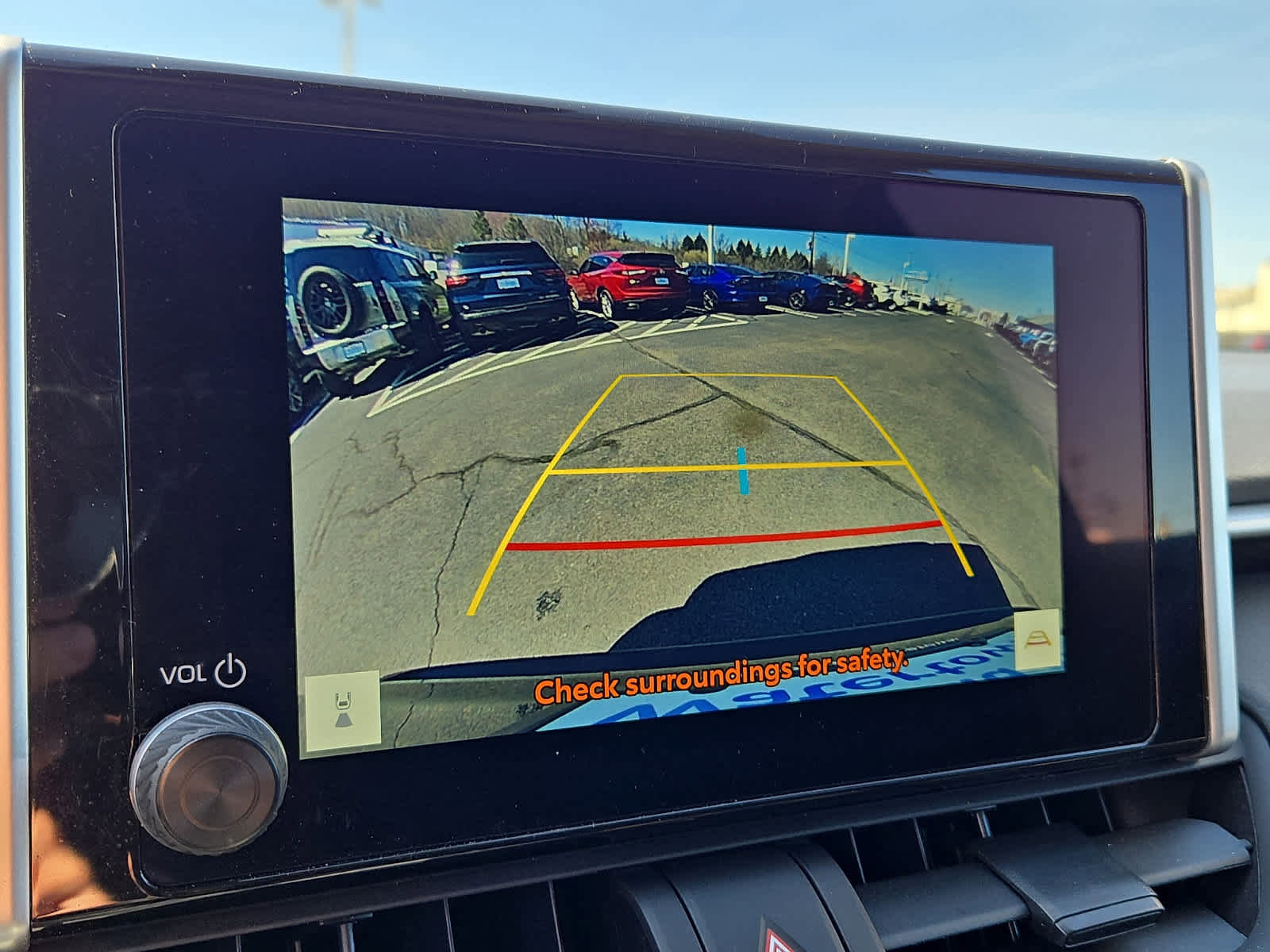 Used 2025 Toyota RAV4 XLE AWD/4WD image 18