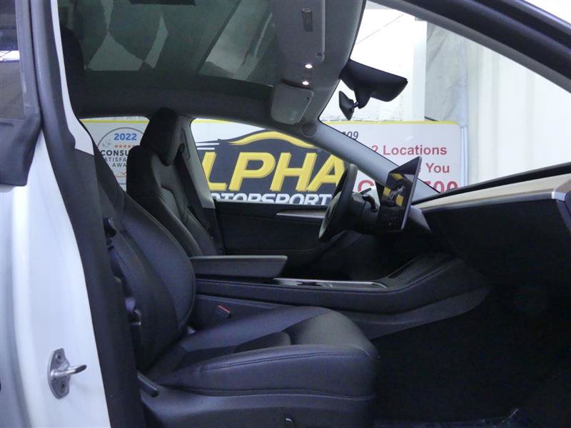 Used 2024 Tesla Model Y Long Range AWD/4WD image 5
