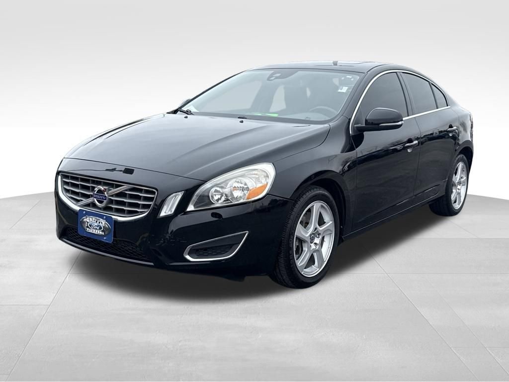 Used 2013 Volvo S60 T5 image 2