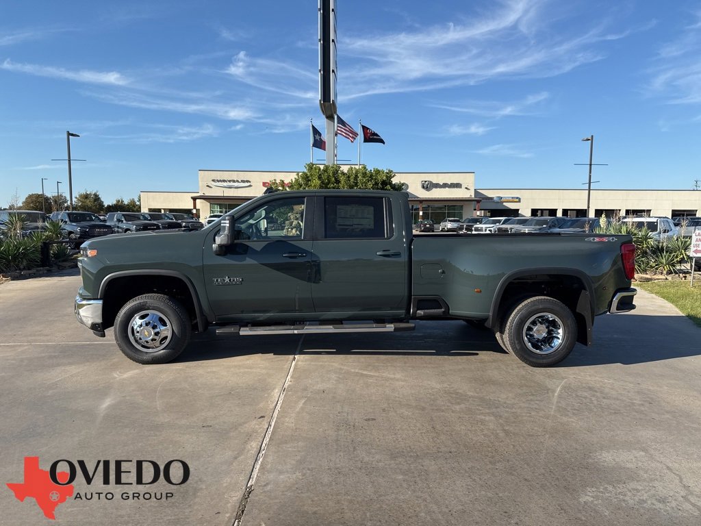 New 2026 Chevrolet Silverado 3500 LT image 1