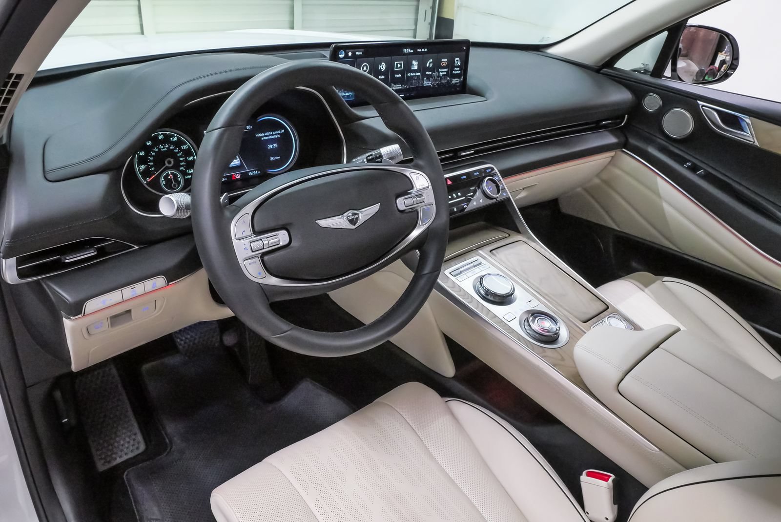 Used 2024 Genesis GV80 3.5T Advanced w/ Advanced Package AWD/4WD image 2