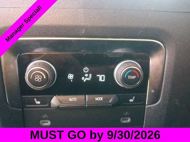 Used 2024 Chevrolet Suburban Premier RWD image 25