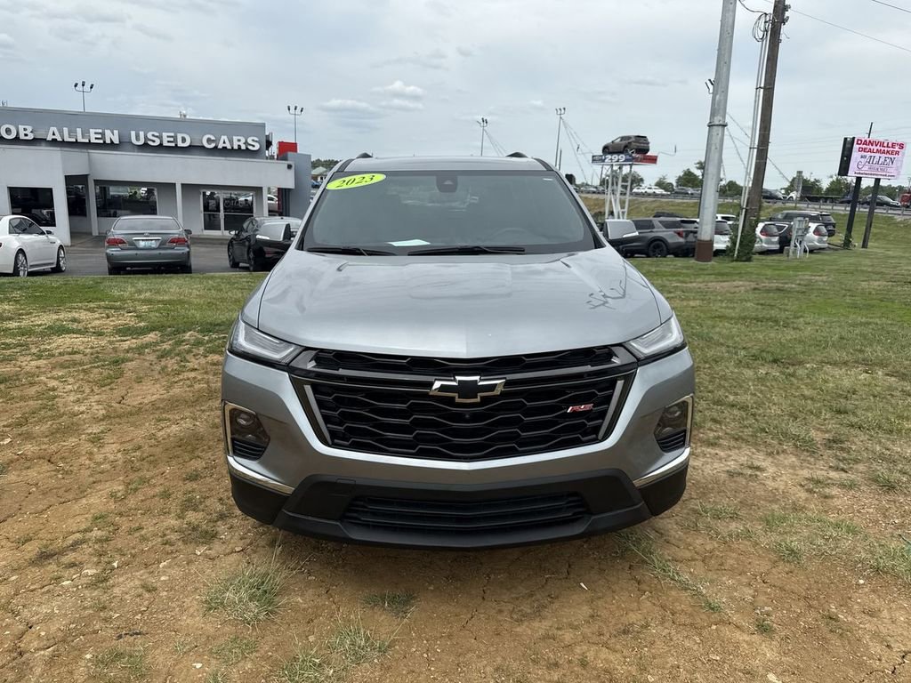 Used 2023 Chevrolet Traverse RS w/ LPO, Floor Liner Package AWD/4WD image 16