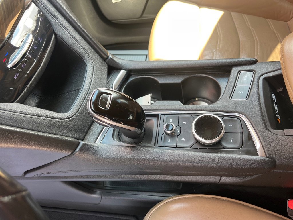 Used 2020 Cadillac XT6 Premium Luxury w/ Platinum Package image 10