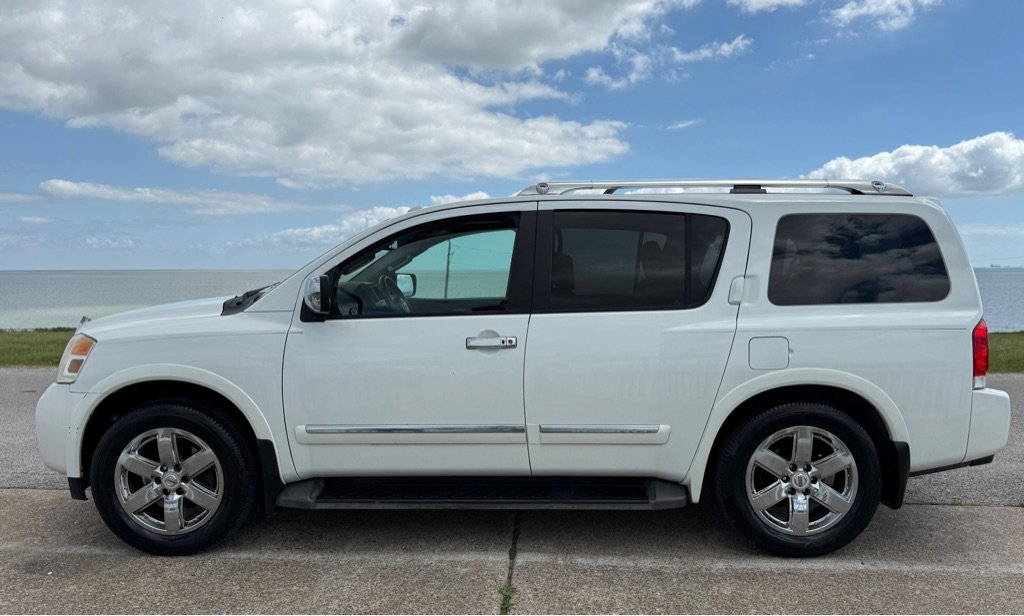 Used 2014 Nissan Armada Platinum w/ 2nd Row Captain Seat Package image 8