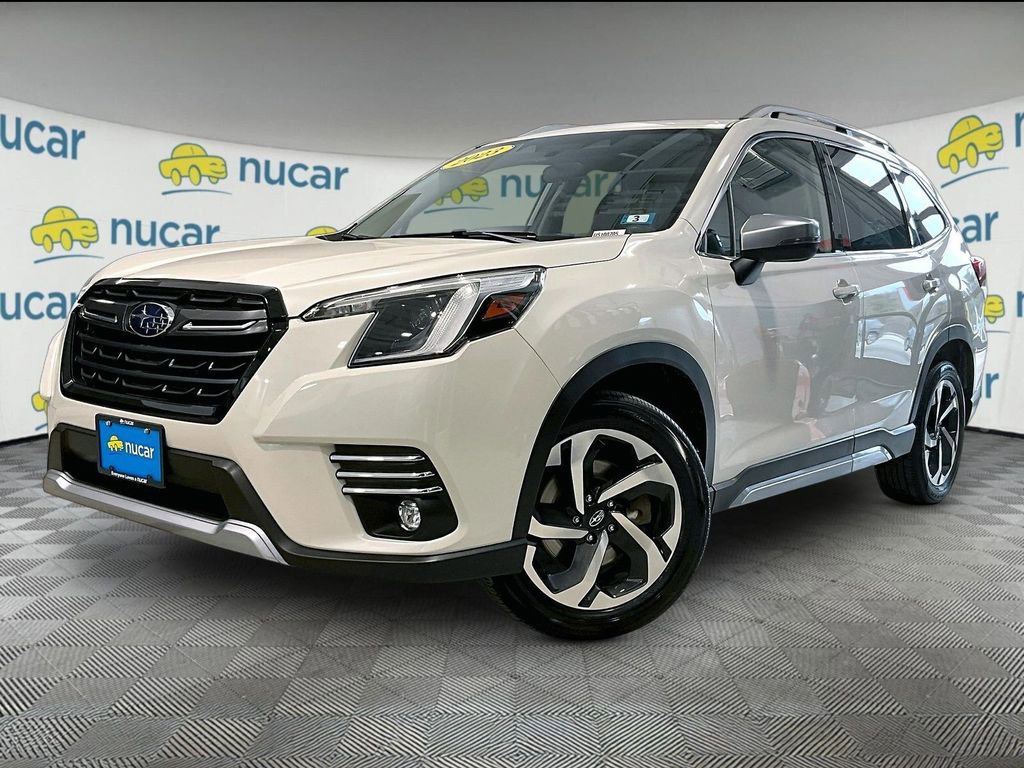 Used 2023 Subaru Forester Touring image 3
