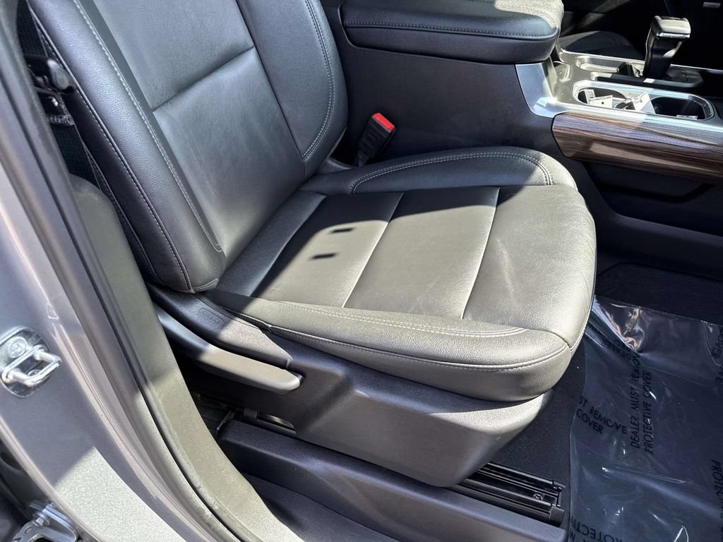 Used 2024 Chevrolet Silverado 1500 LT Trail Boss w/ LT Trail Boss Premium Package AWD/4WD image 27