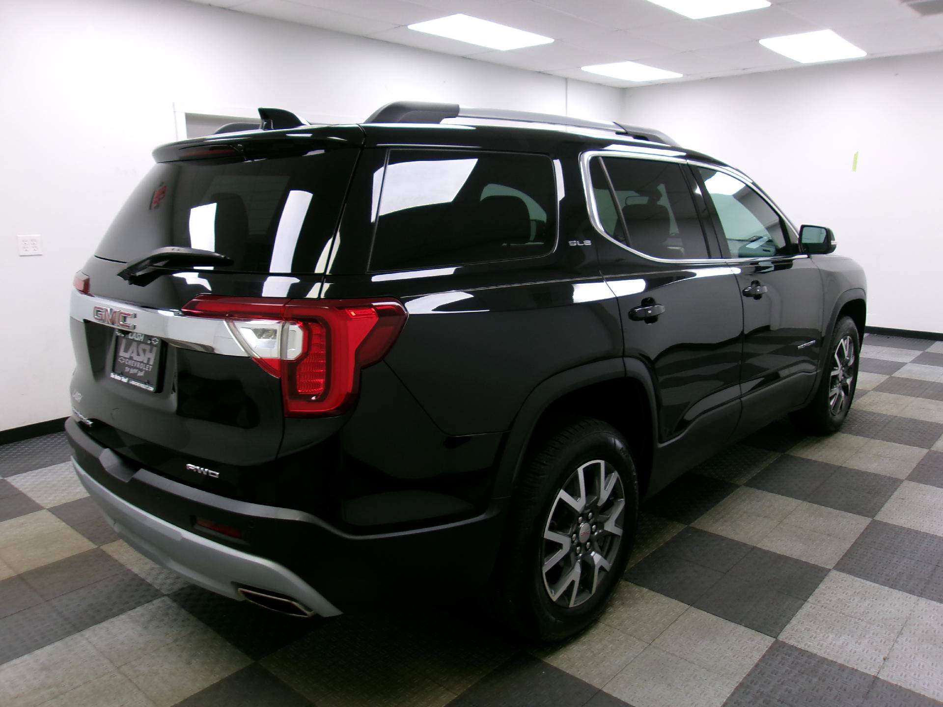Used 2021 GMC Acadia SLE w/ Driver Convenience Package AWD/4WD image 14