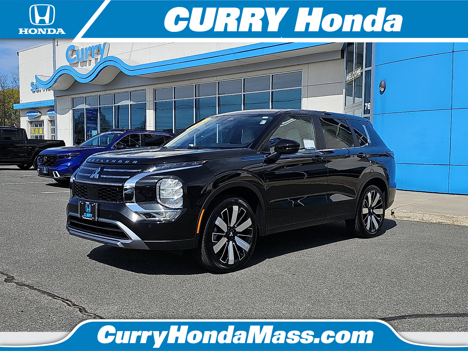 Used 2025 Mitsubishi Outlander SE AWD/4WD image 1