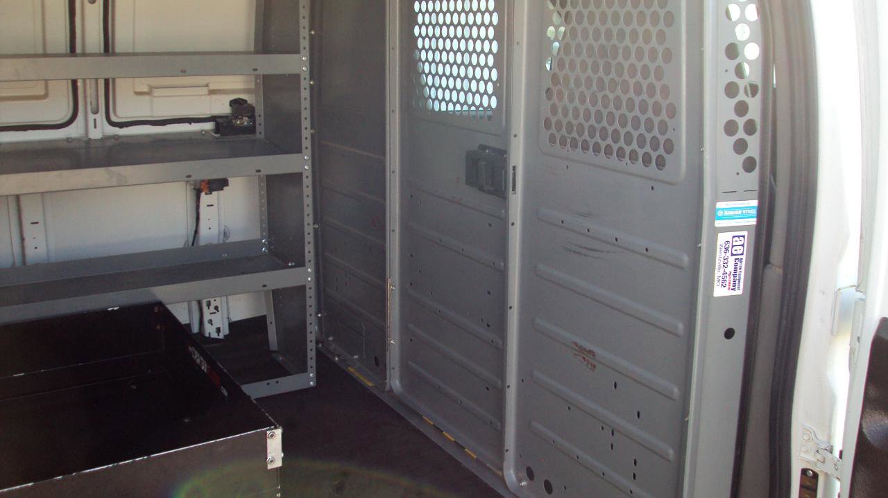 Used 2014 Chevrolet Express 1500 AWD image 17