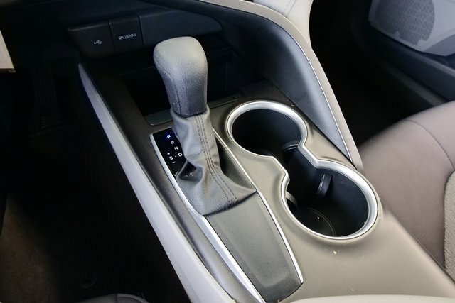 Used 2021 Toyota Camry LE image 22