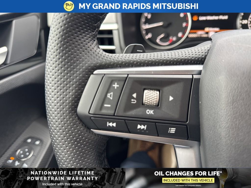 New 2026 Mitsubishi Outlander SE image 28