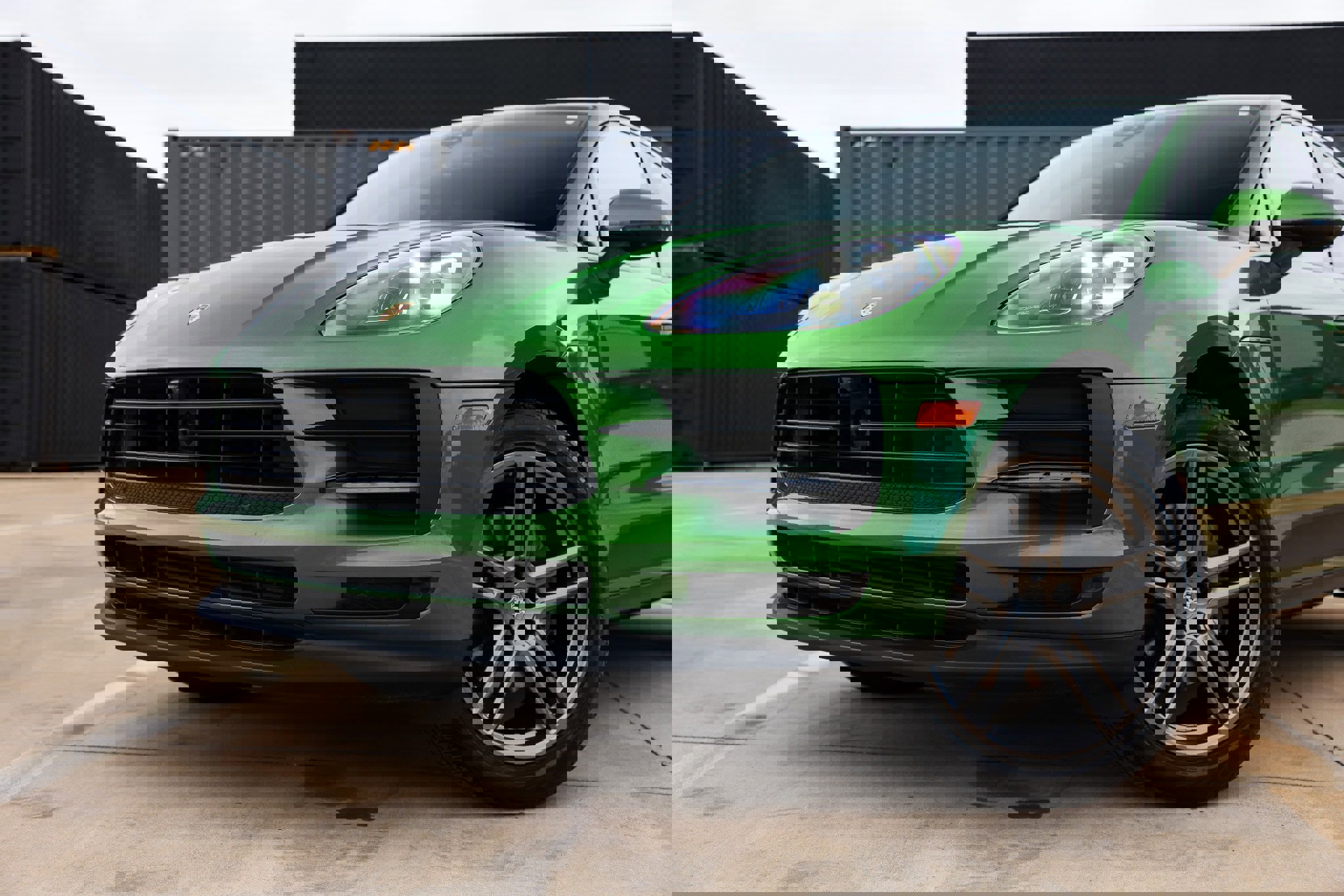 Used 2020 Porsche Macan image 36