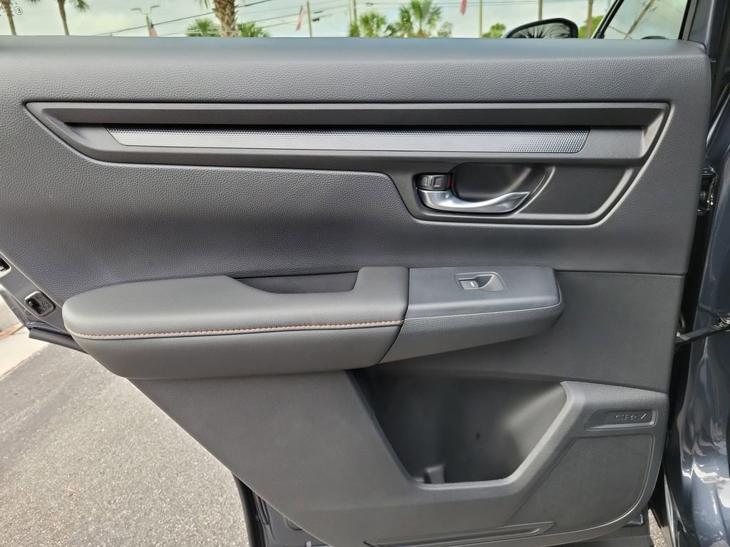 Certified 2025 Honda CR-V Sport image 13