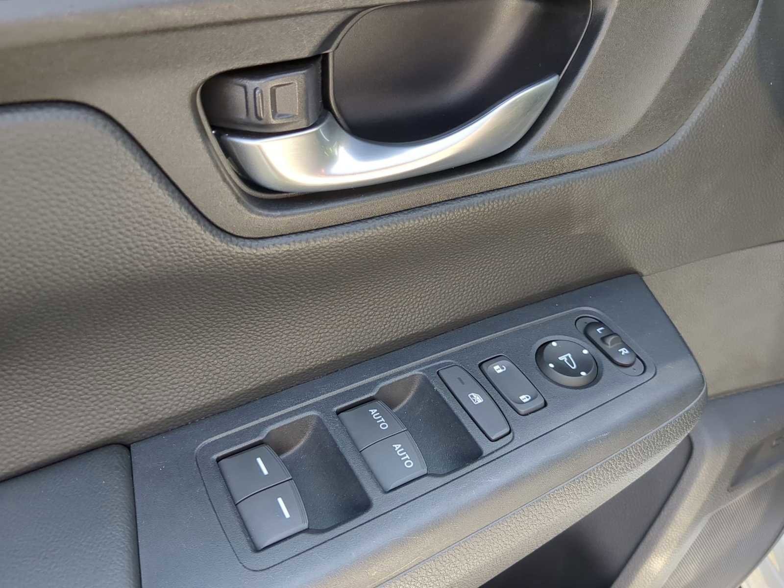 Used 2024 Honda CR-V EX image 12