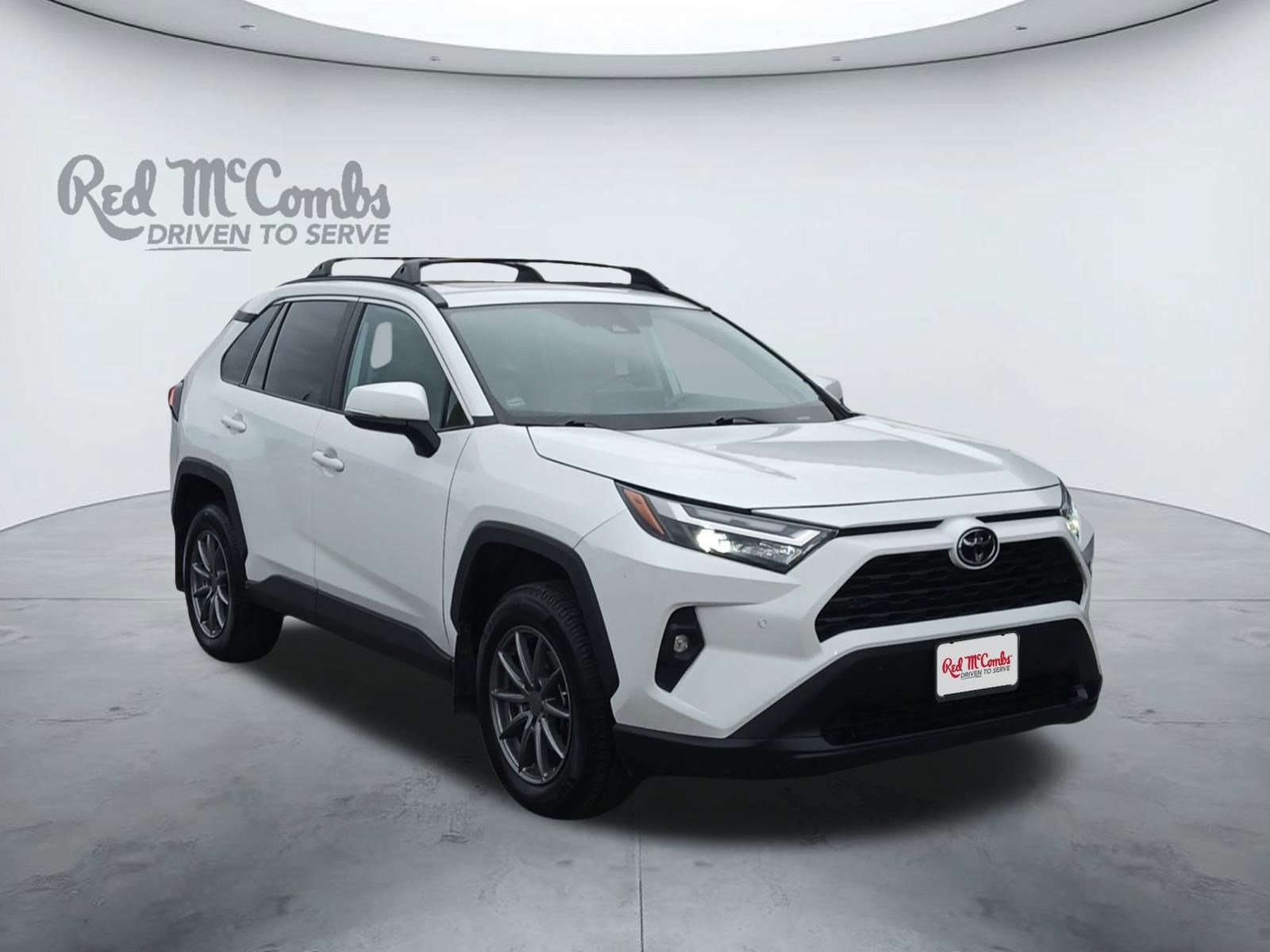 Used 2023 Toyota RAV4 XLE Premium image 7