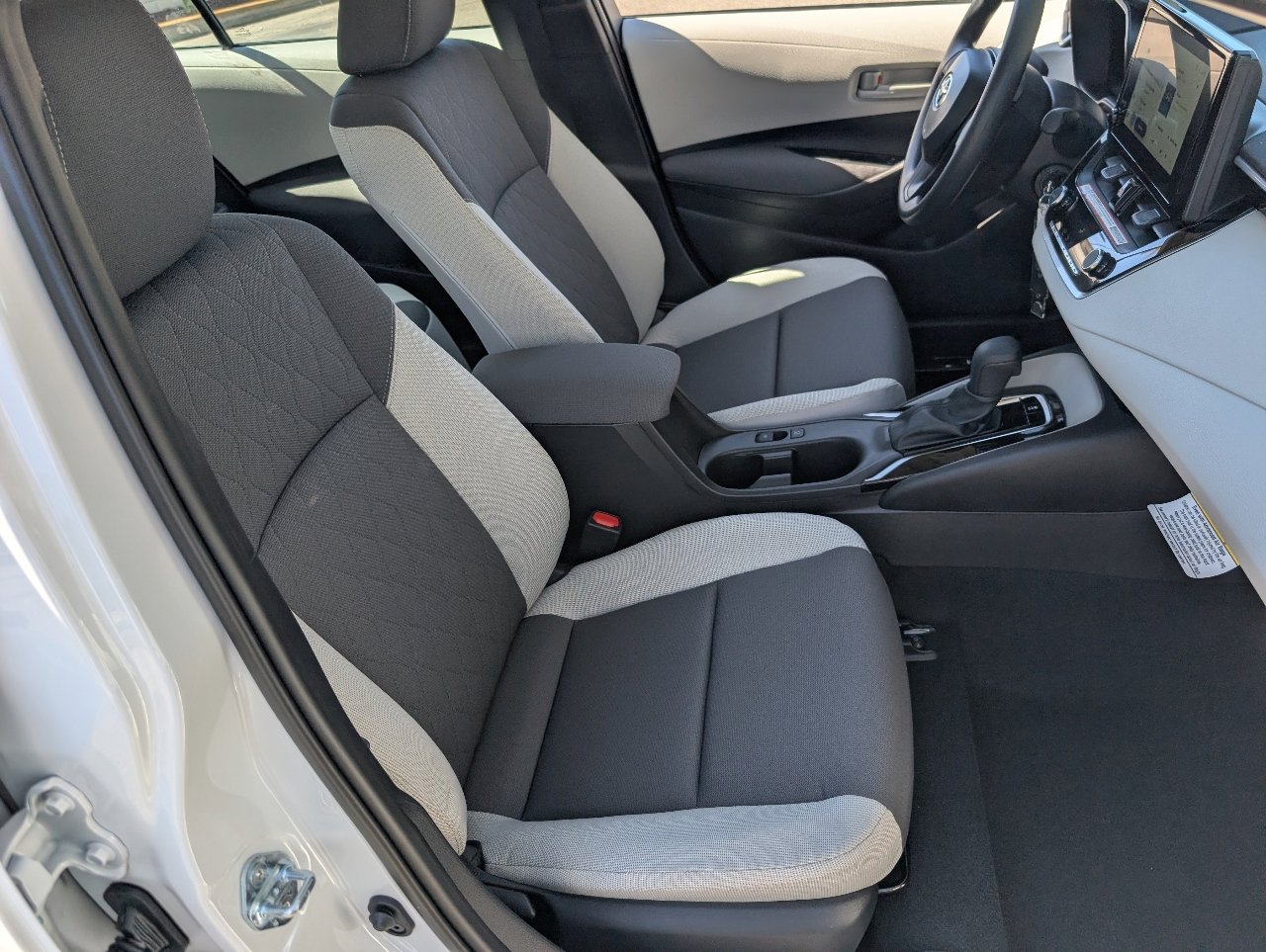 Used 2026 Toyota Corolla LE image 8