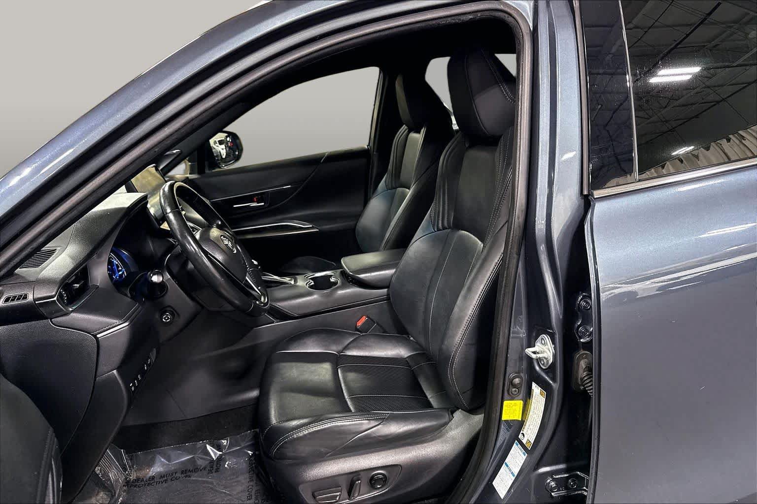 Used 2021 Toyota Venza Limited w/ Advanced Technology Package AWD/4WD image 7