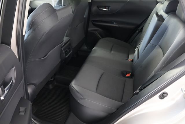 Used 2024 Toyota Venza LE image 19