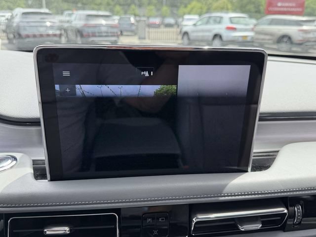 Used 2020 Lincoln Aviator Reserve w/ Equipment Group 201A RWD image 25