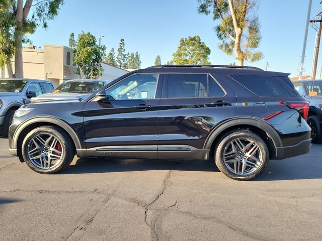 Used 2025 Ford Explorer ST image 26