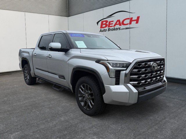 Used 2023 Toyota Tundra Platinum AWD/4WD image 3