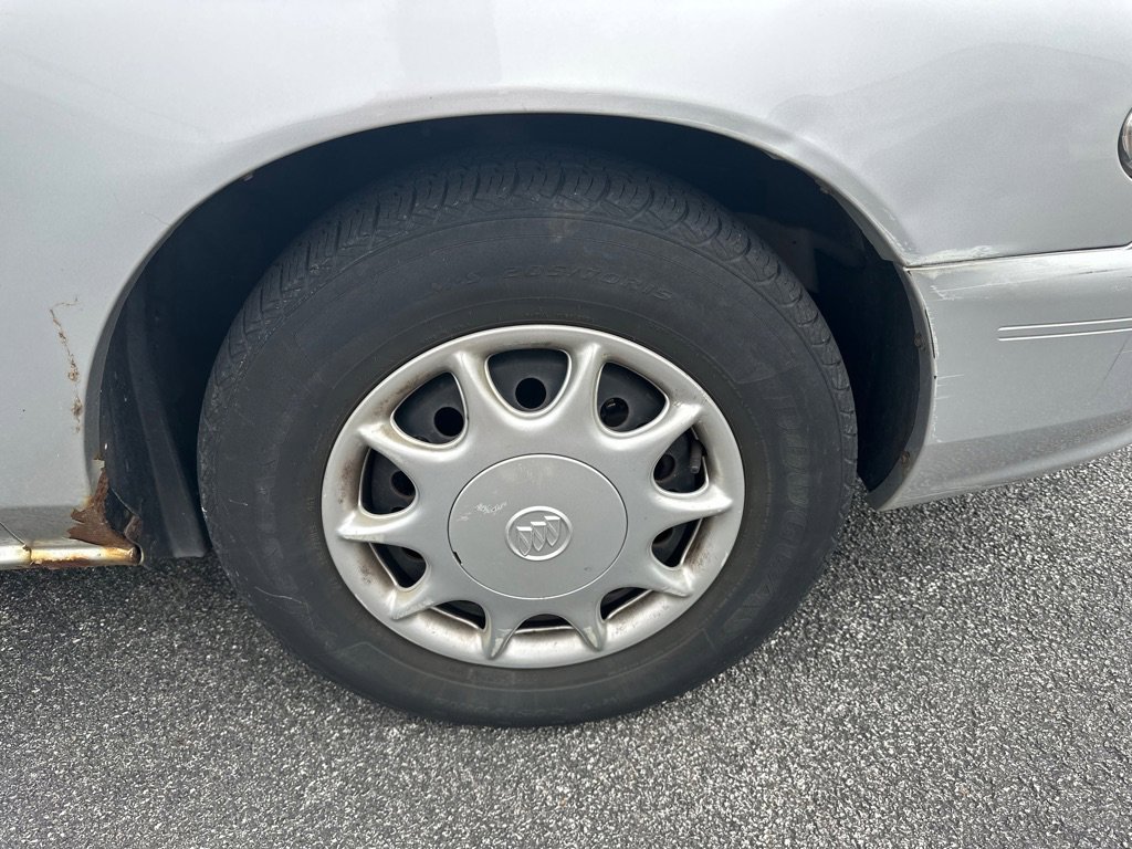 Used 2004 Buick Century Custom FWD image 9