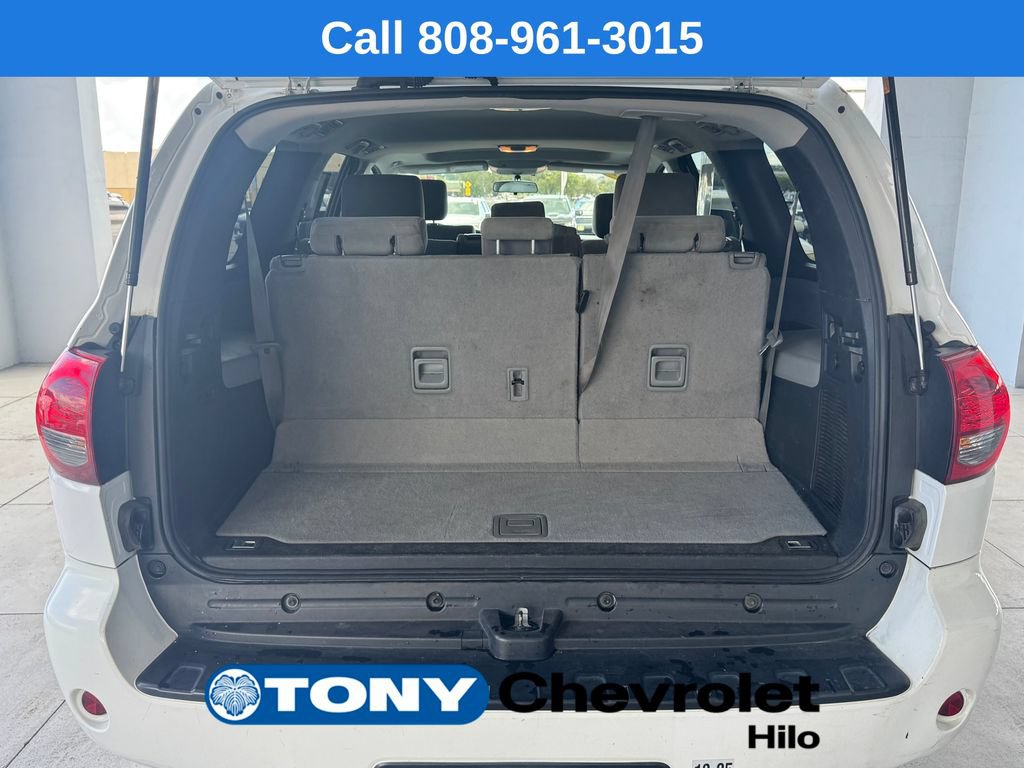 Used 2016 Toyota Sequoia SR5 AWD/4WD image 17