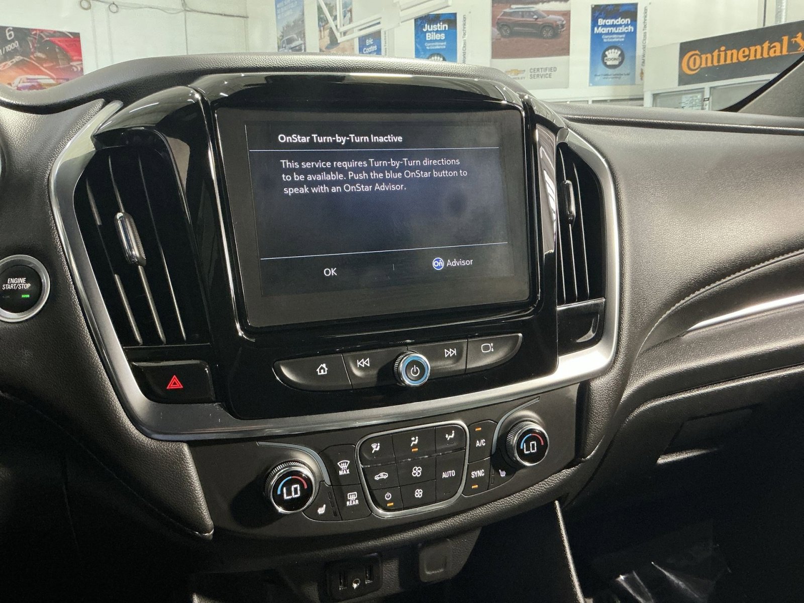 Used 2023 Chevrolet Traverse LT image 21