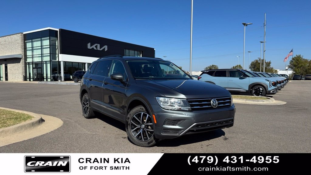 Used 2021 Volkswagen Tiguan SEL FWD image 1