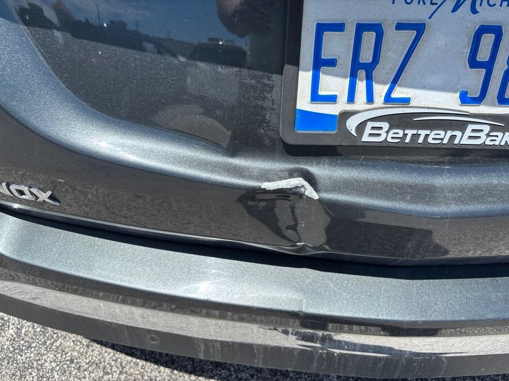 Used 2020 Chevrolet Equinox Premier w/ LPO, Floor Liner Package AWD/4WD image 6