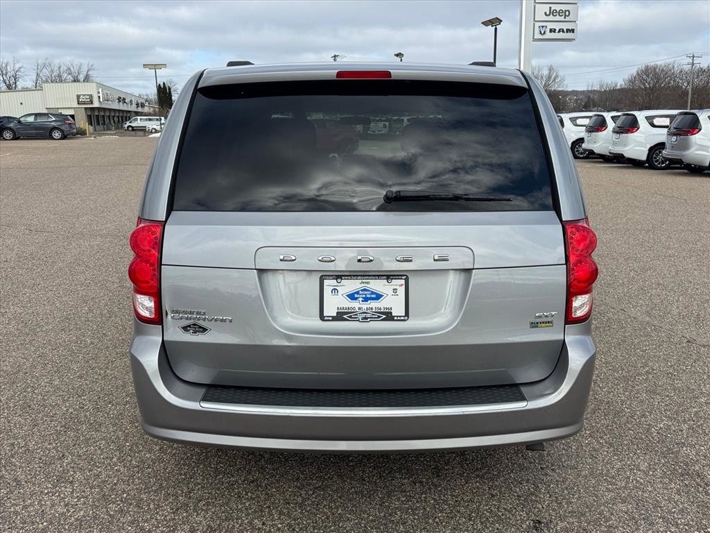 Used 2014 Dodge Grand Caravan SXT image 3