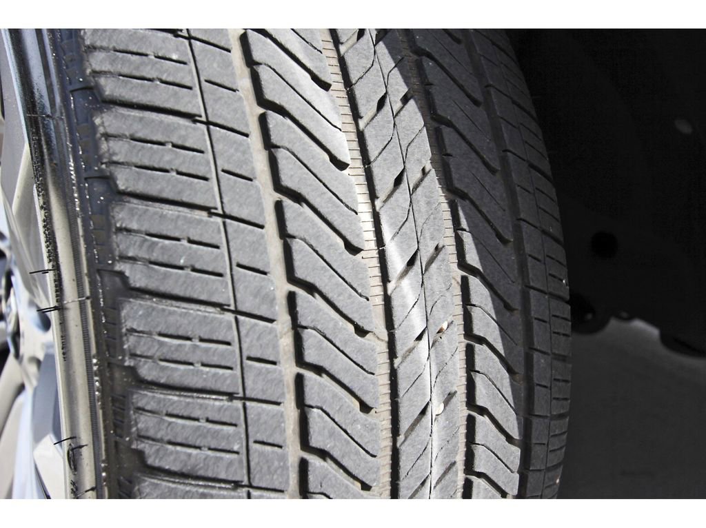 Used 2025 Cadillac Escalade Premium Luxury w/ Touring Package image 32