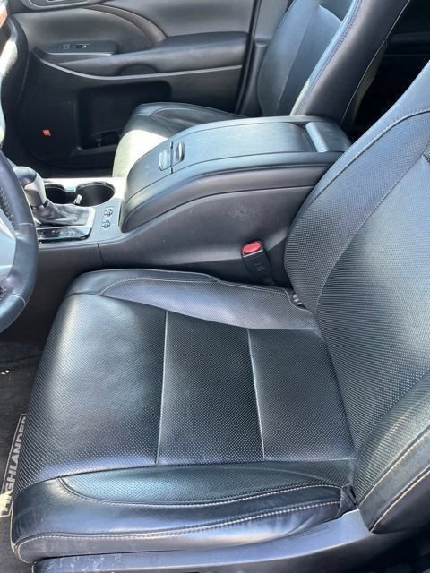 Used 2016 Toyota Highlander Limited Platinum AWD/4WD image 13
