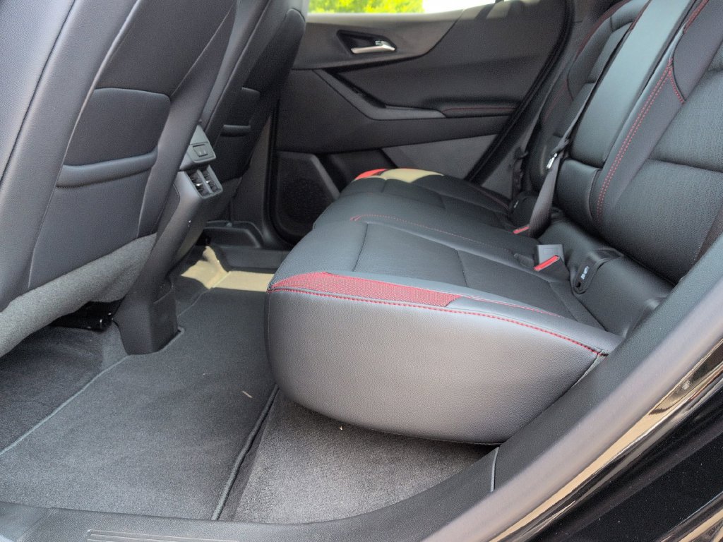 New 2027 Chevrolet Equinox RS w/ Safety and Technology Package AWD/4WD image 20
