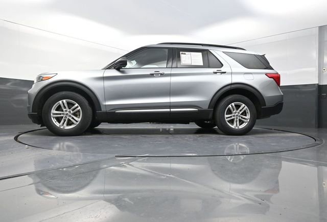 Used 2024 Ford Explorer XLT w/ Equipment Group 202A image 22