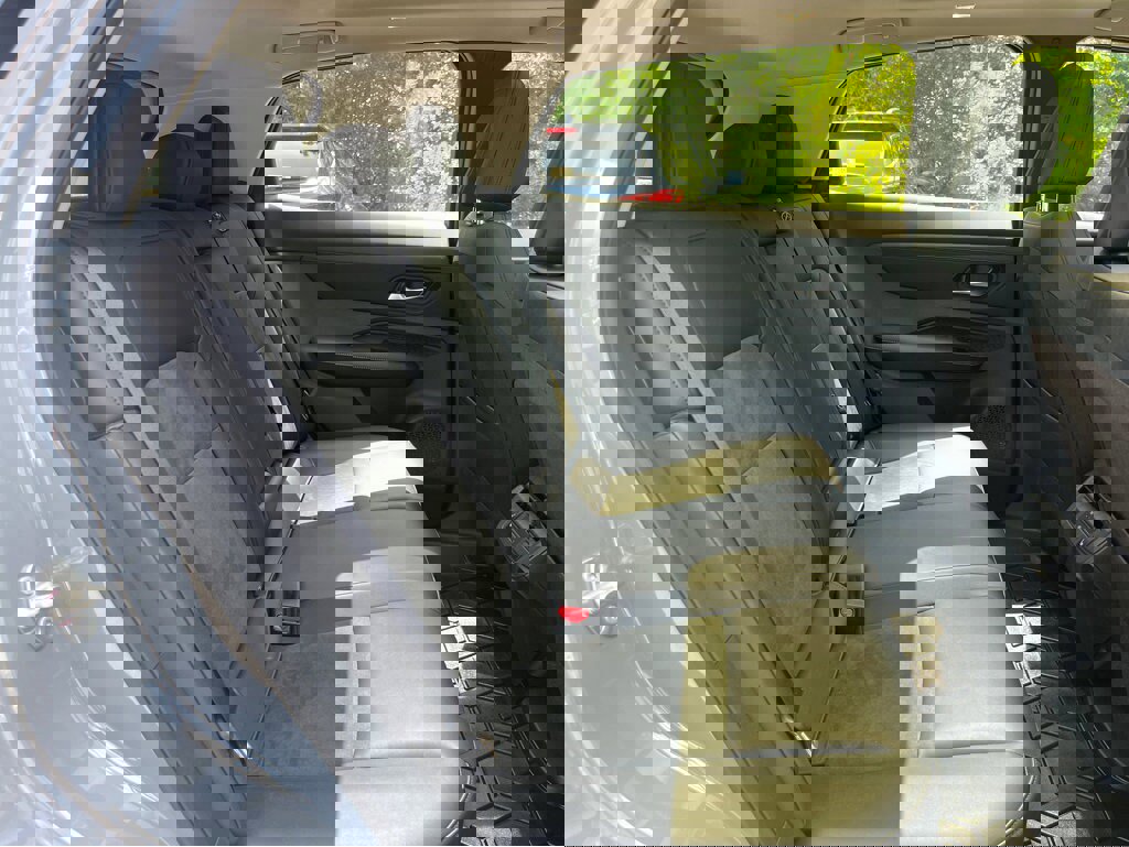 New 2023 Nissan Ariya FWD image 9