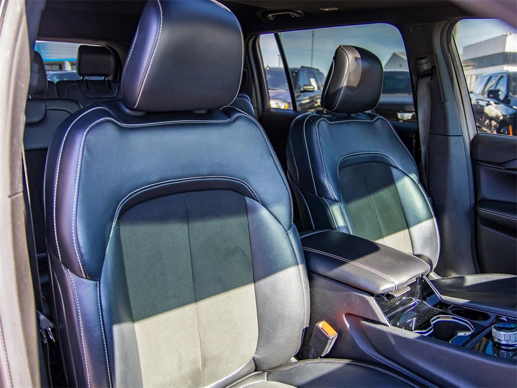 Used 2022 Jeep Grand Cherokee L Laredo image 15