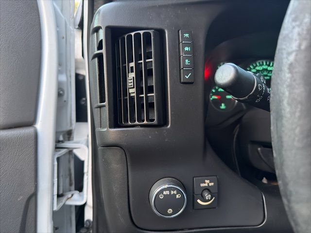 Used 2016 Chevrolet Express 3500 Extended RWD image 14