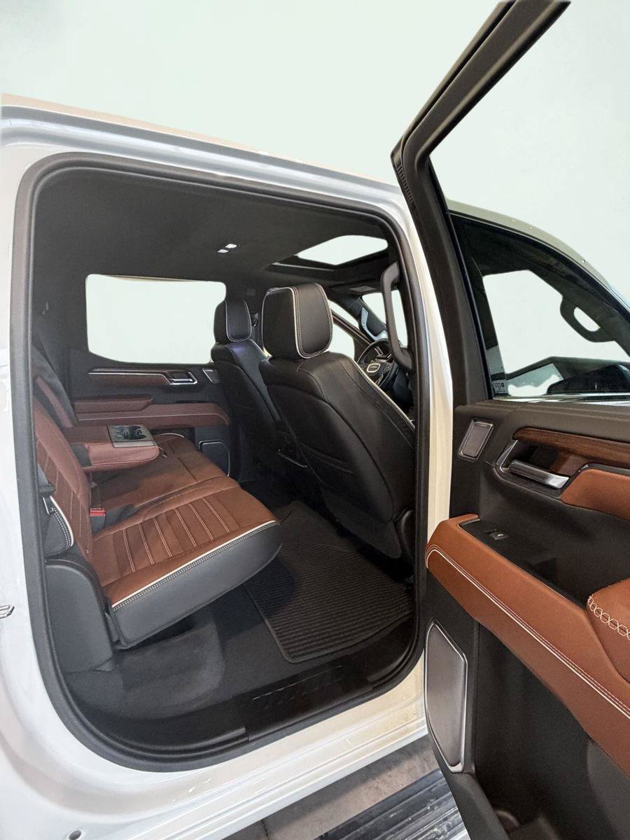 Used 2023 GMC Sierra 1500 Denali Ultimate AWD/4WD image 12