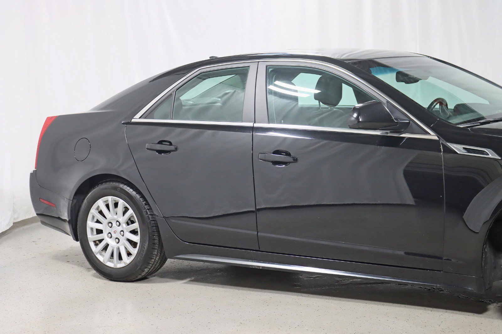 Used 2012 Cadillac CTS Luxury image 3