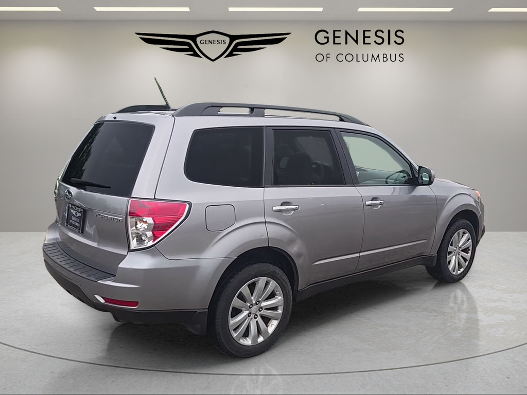 Used 2011 Subaru Forester 2.5X Premium w/ All-Weather Pkg AWD/4WD image 5