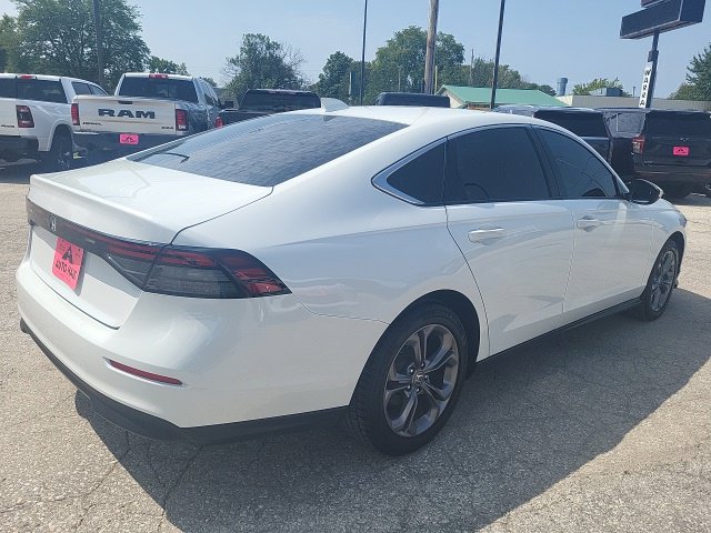Used 2023 Honda Accord EX image 9