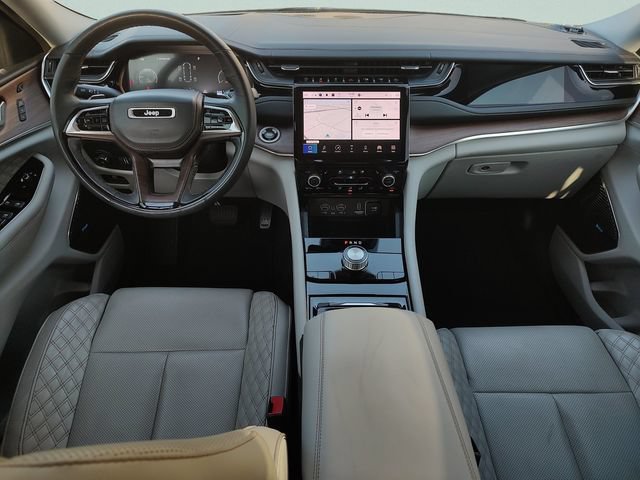 Used 2023 Jeep Grand Cherokee L Summit w/ Advanced Protech Group IV RWD image 9